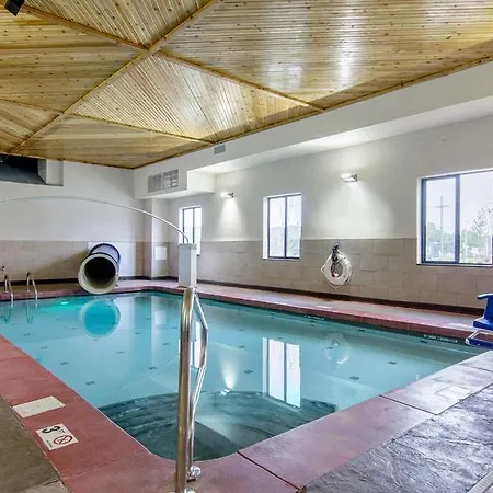 Comfort Inn & Suites Shawnee - Kansas City 