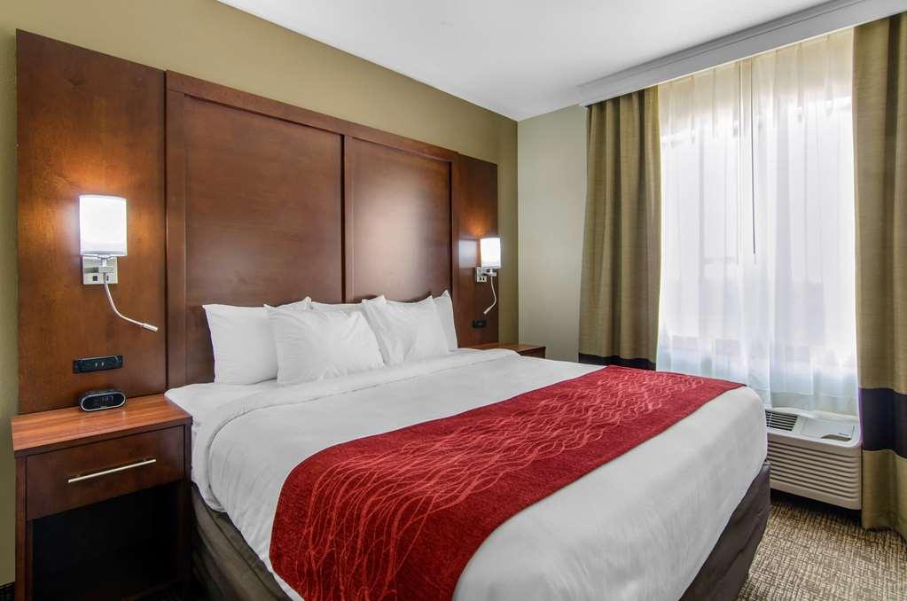 Hotel Comfort & - Kansas